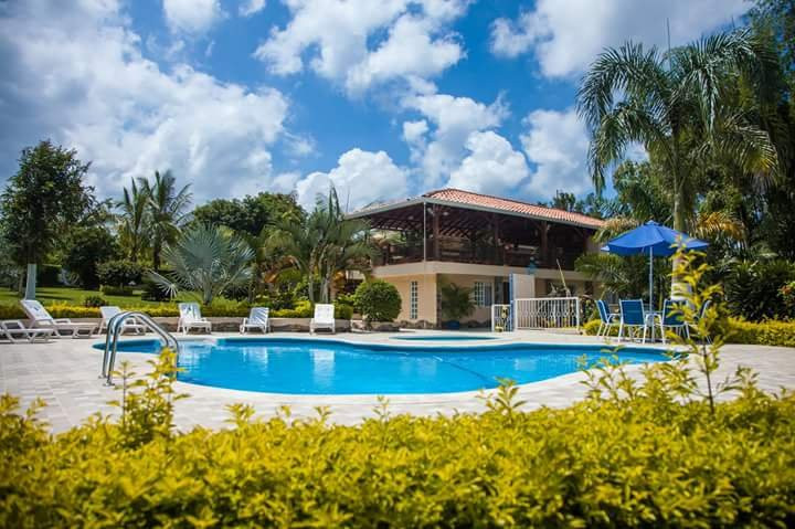 弗洛雷斯塔坎佩斯特雷酒店