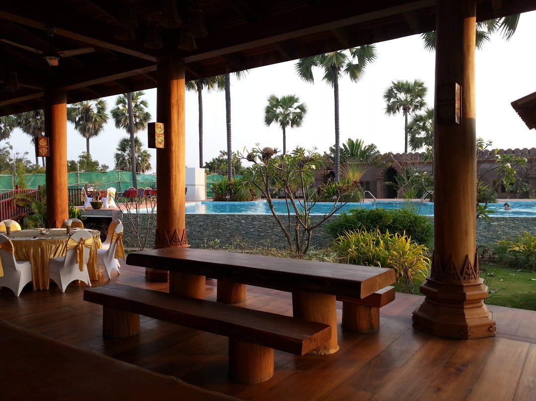 Famous Hotel Bagan