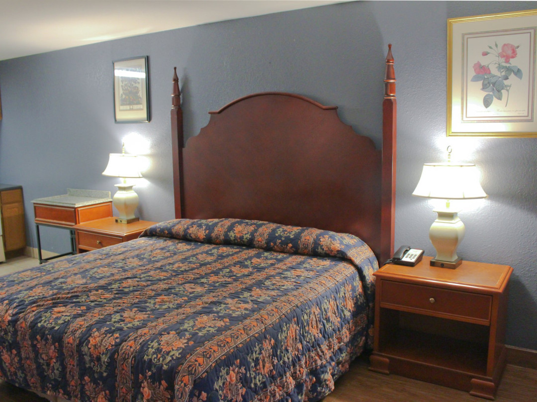 Central酒店住宿-The Shades Motel