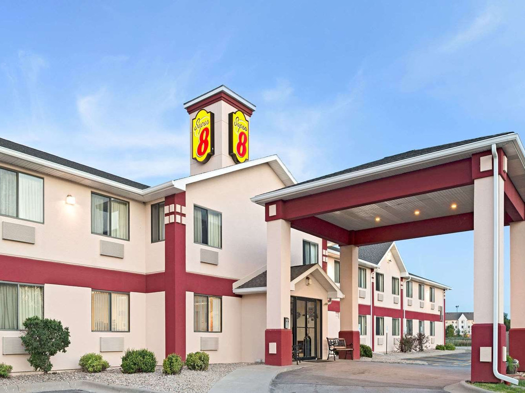 Super 8 by Wyndham Omaha Eppley Airport/Carter Lake主图
