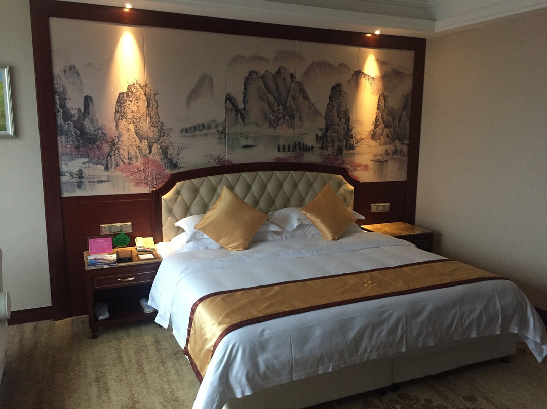 宏基华天大酒店