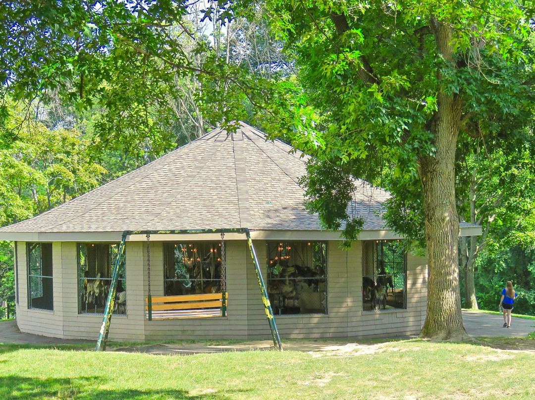 Apalachin旅游景点-West Endicott Park Carousel