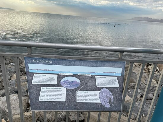 Great Salt Lake State Park景点图片