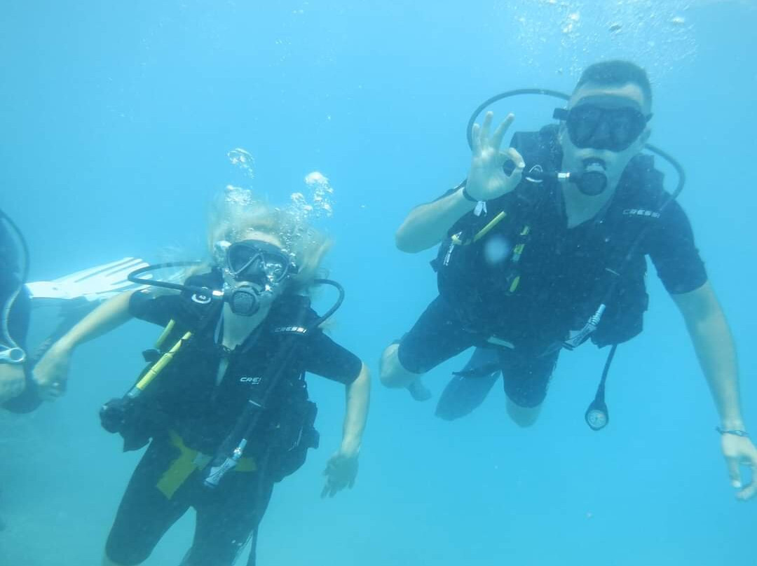 Buceo Les Basetes en Calpe-卡尔佩必去景点