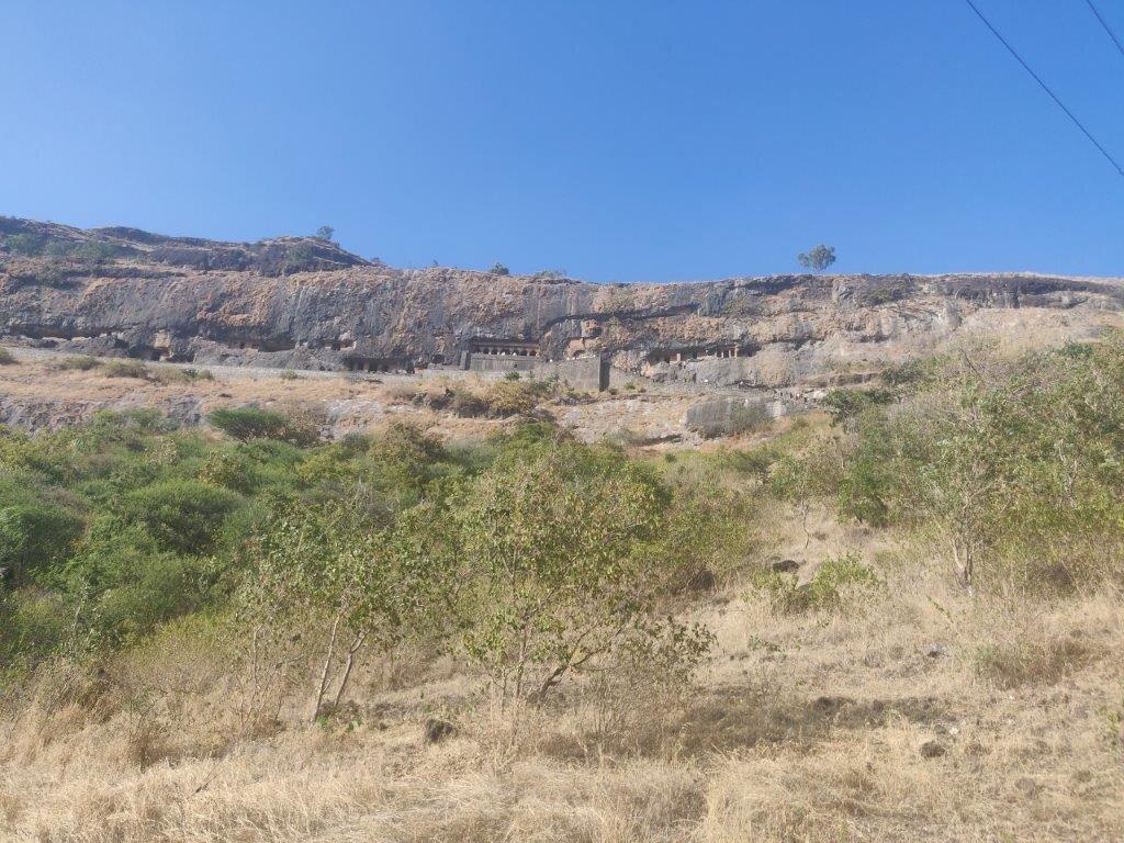 Lenyadri Caves景点图片