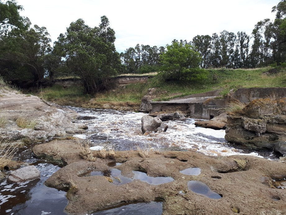Las 7 cascadas del Arroyo Claromeco-Claromeco必去景点