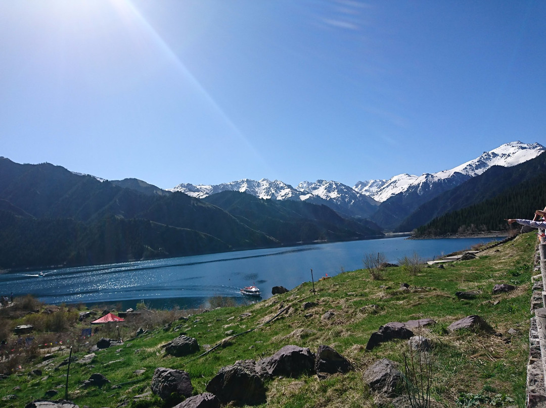 天山天池风景区景点图片