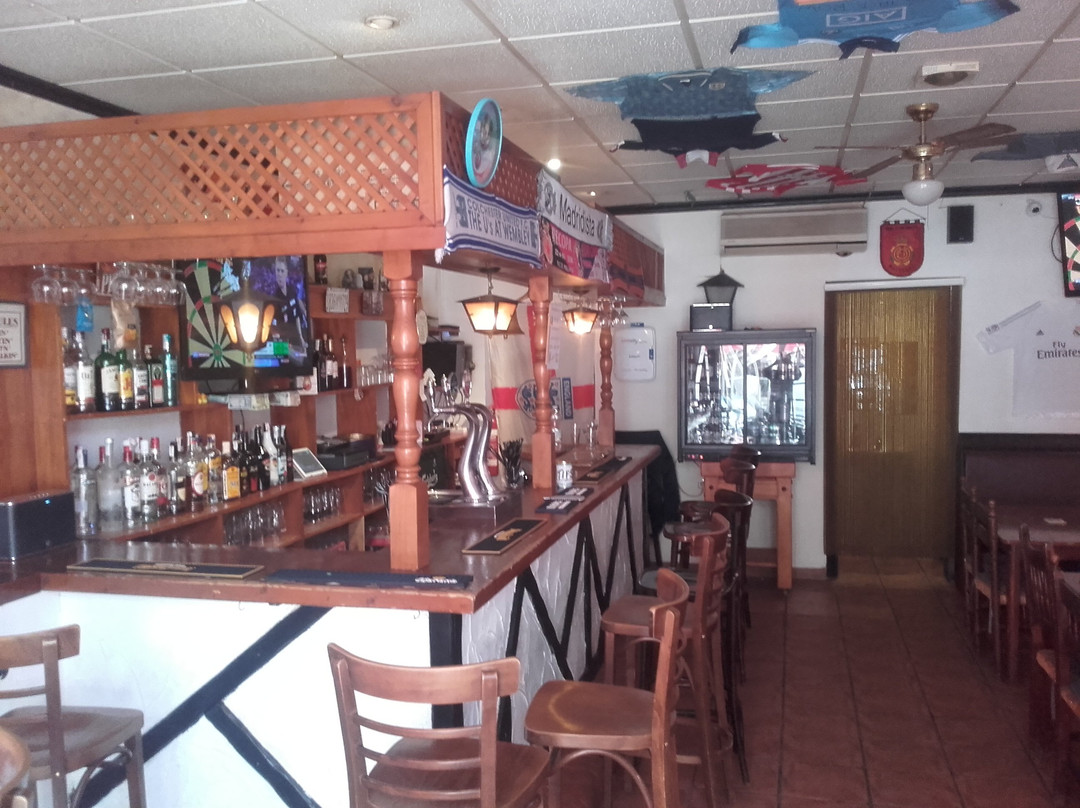 Three Lions Pub