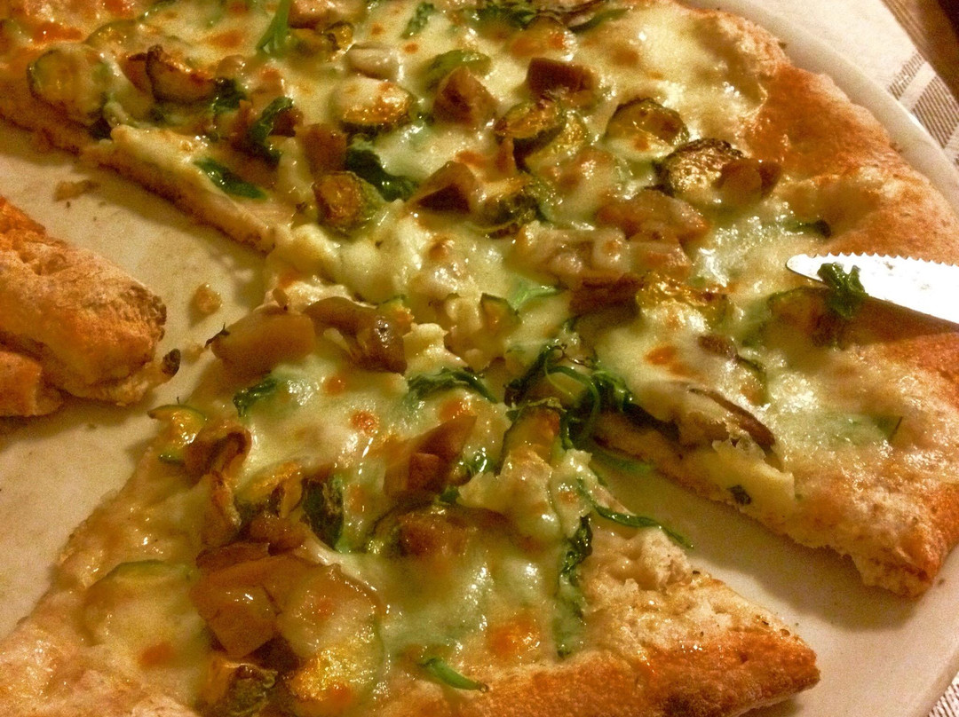 Capezzano Inferiore餐馆和美食-Pizzeria La Volpe