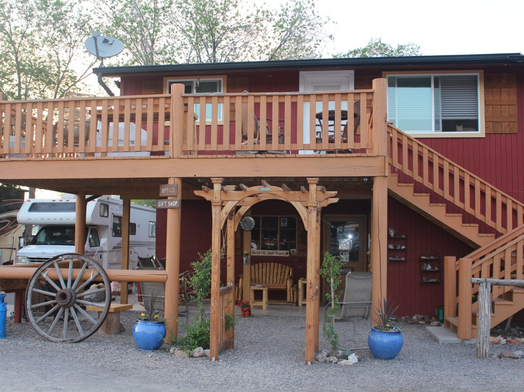 Hitch-N-Post RV Campground