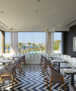 Alazonia Restaurant餐厅图片