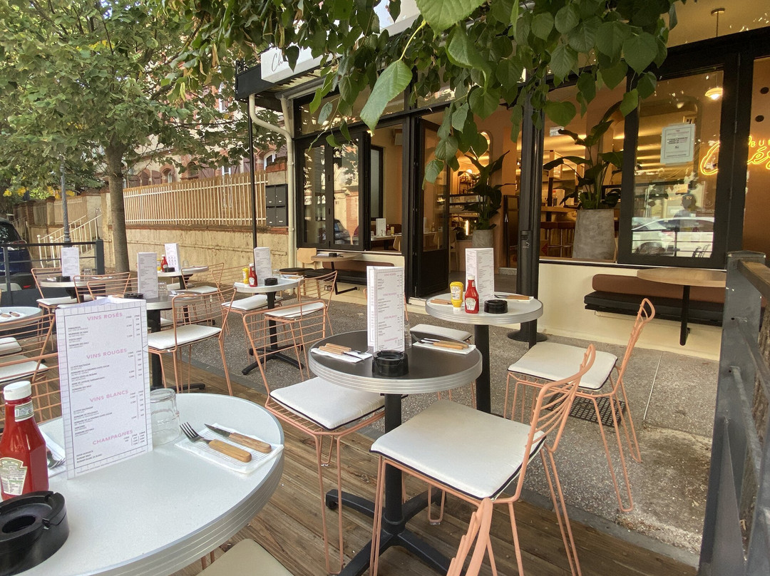 Le Petit Bistrot