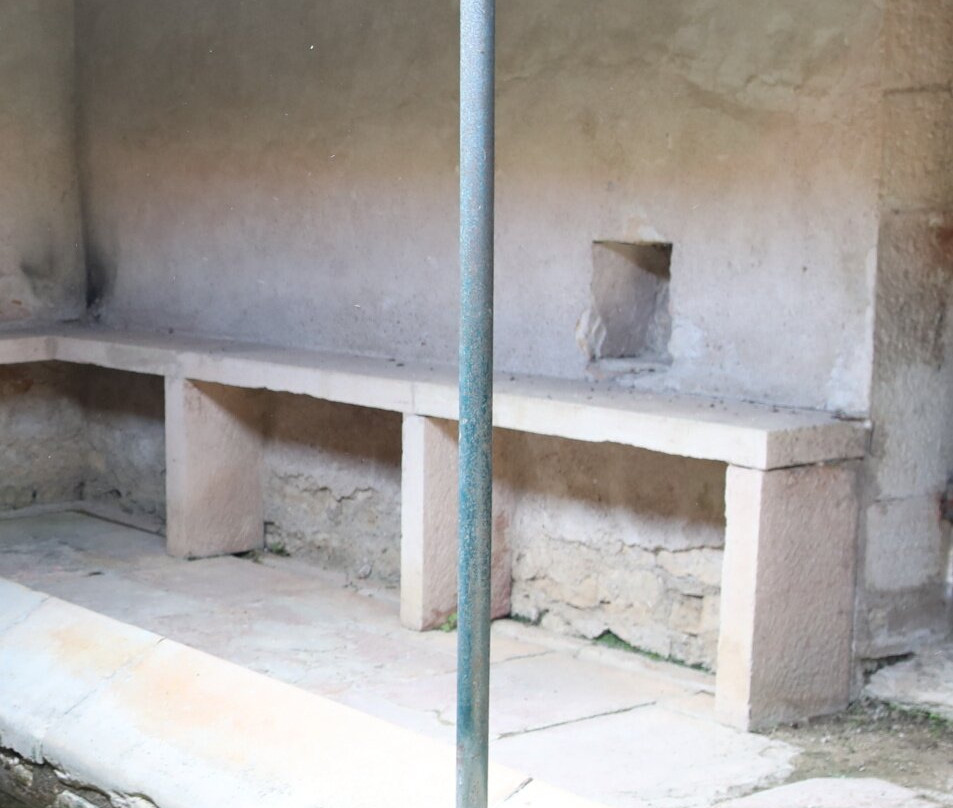 Le Lavoir Des Fontaines景点图片
