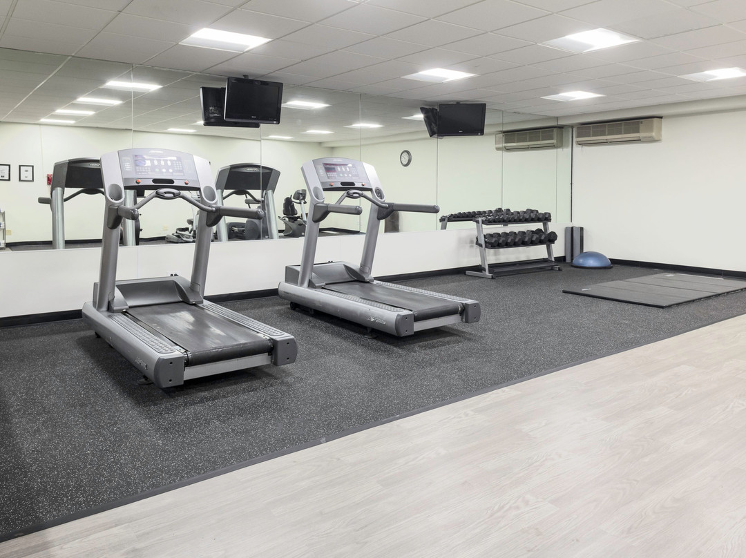 Holiday Inn Chicago Sw-countryside Confctr By Ihg主图