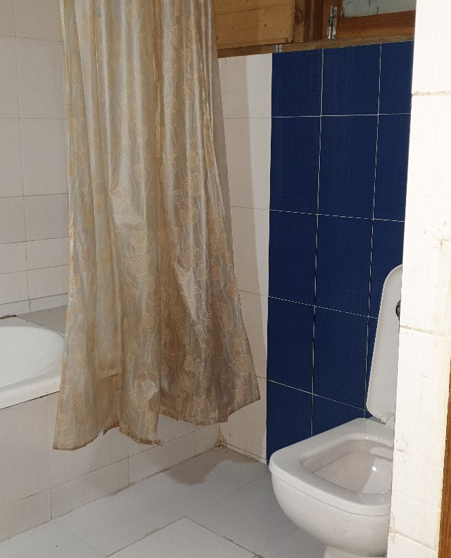 高山岭酒店主图