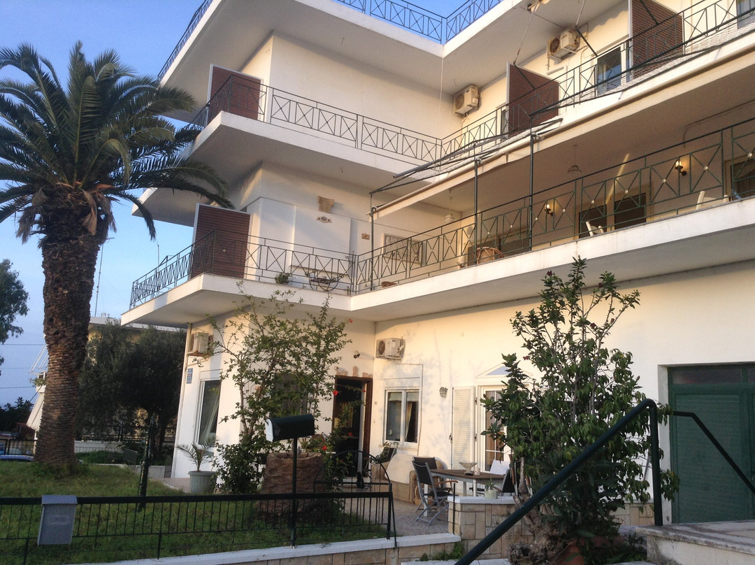 Akrotiri Hotel主图