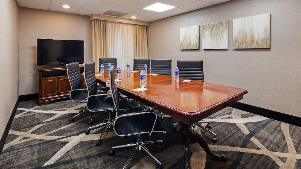 Best Western Plus Russellville Hotel & Suites主图