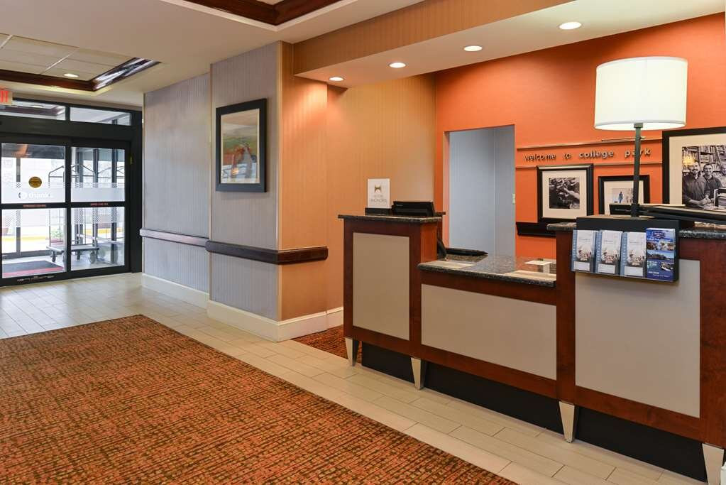 Hampton Inn College Park主图
