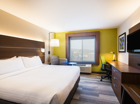 雪松城智选假日酒店及套房主图