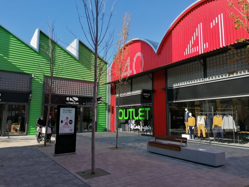 La Torre Outlet Zaragoza景点图片