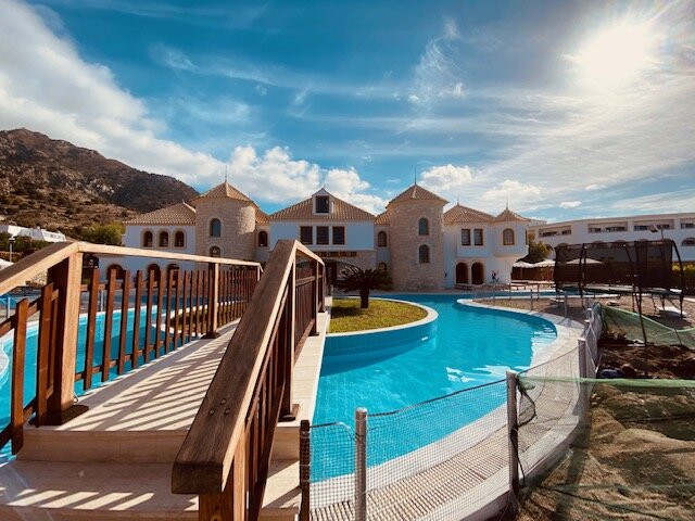 Mitsis Selection Blue Domes主图