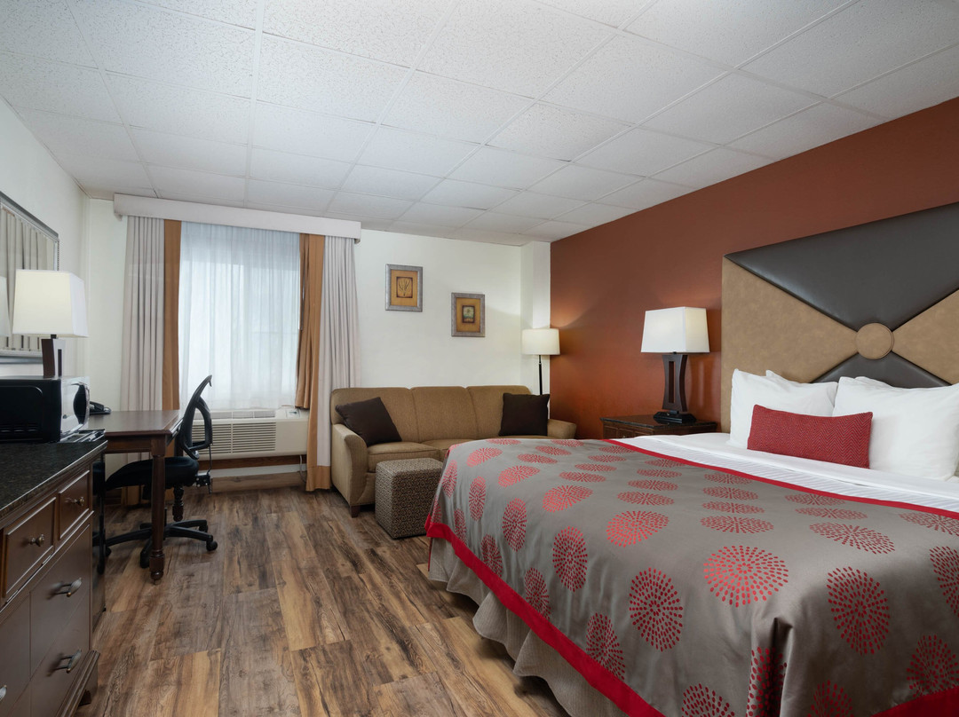 Ramada by Wyndham Albert Lea主图