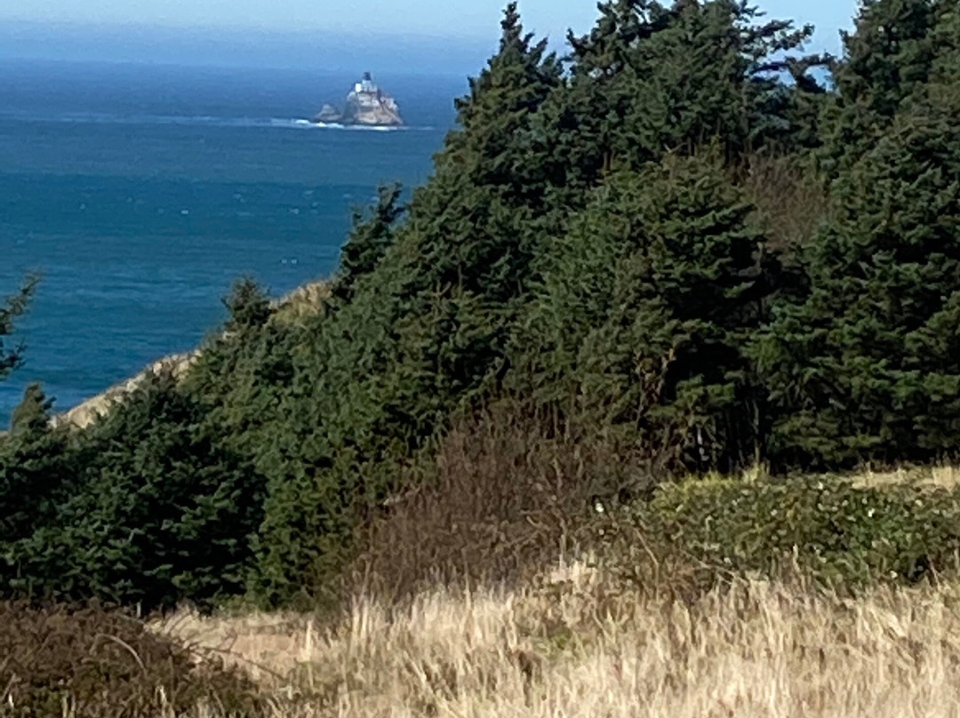 Tillamook Rock Lighthouse-坎农比奇必去景点