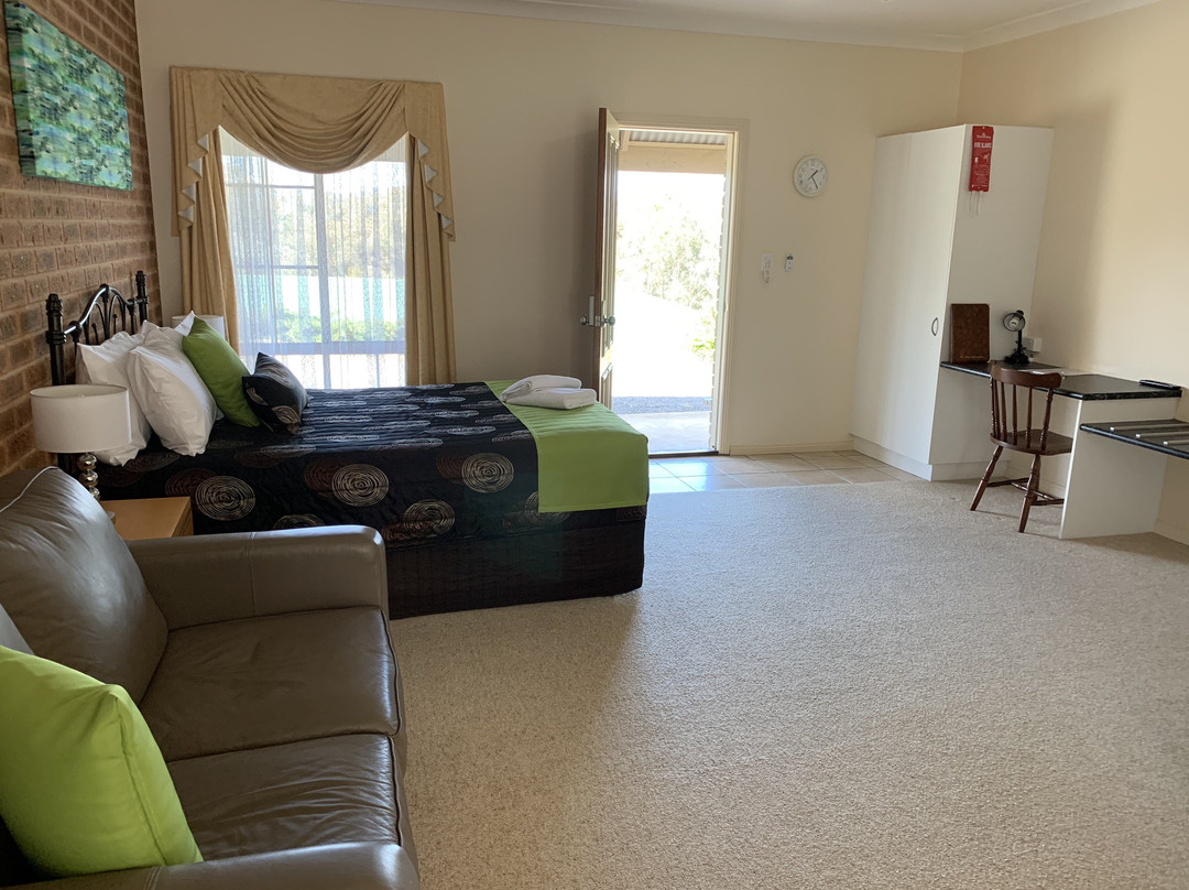 Motel Views Yackandandah主图