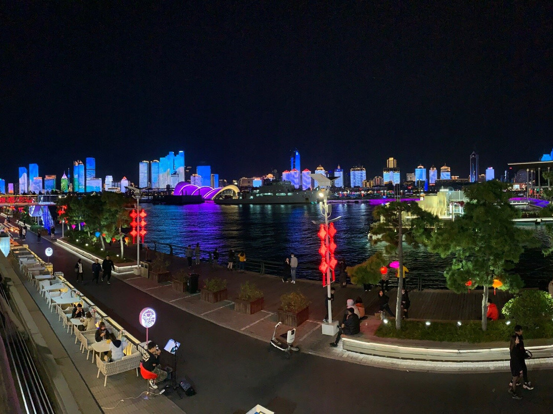 青岛情人坝酒吧街-青岛市必去景点