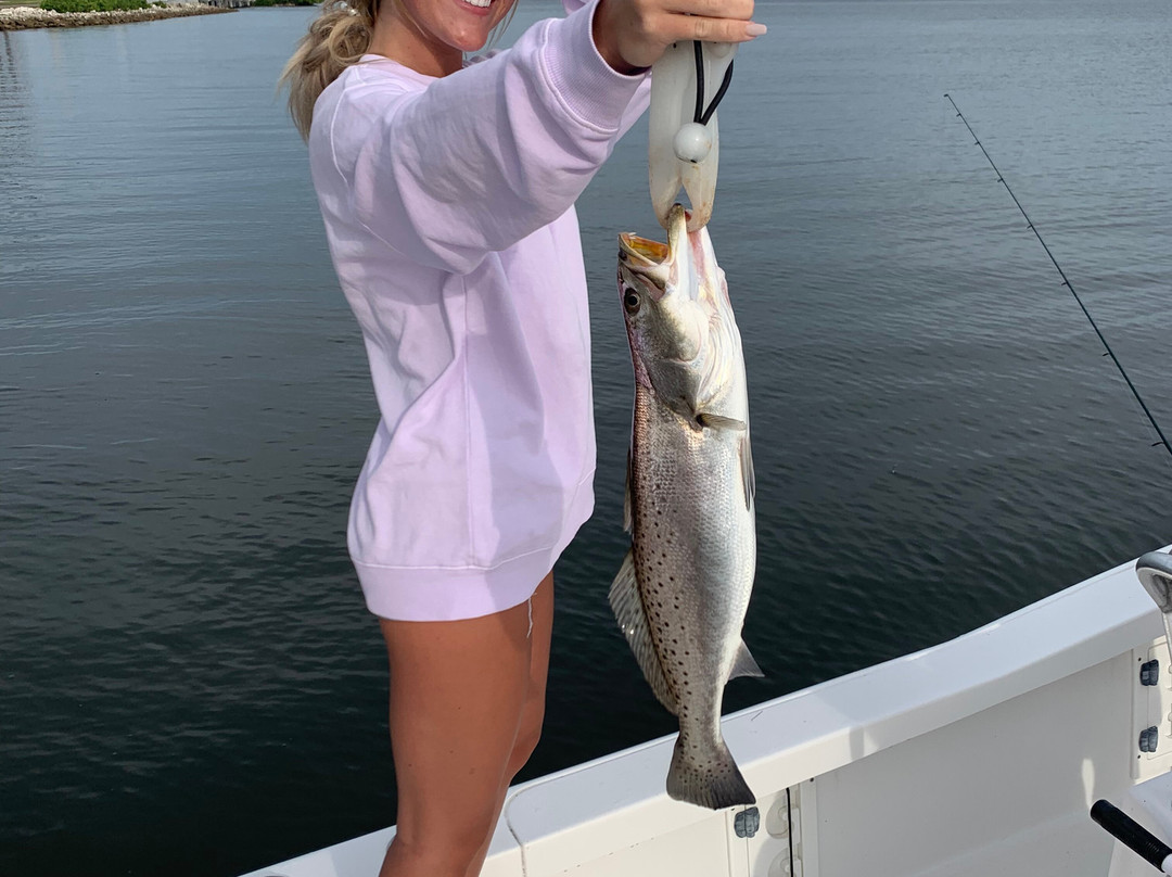 FlatsMonster Inshore Fishing Guide景点图片