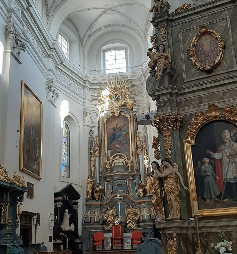 Bazylika katedralna Wniebowzięcia Najświętszej Maryi Panny i św. Mikołaja w Łowiczu景点图片