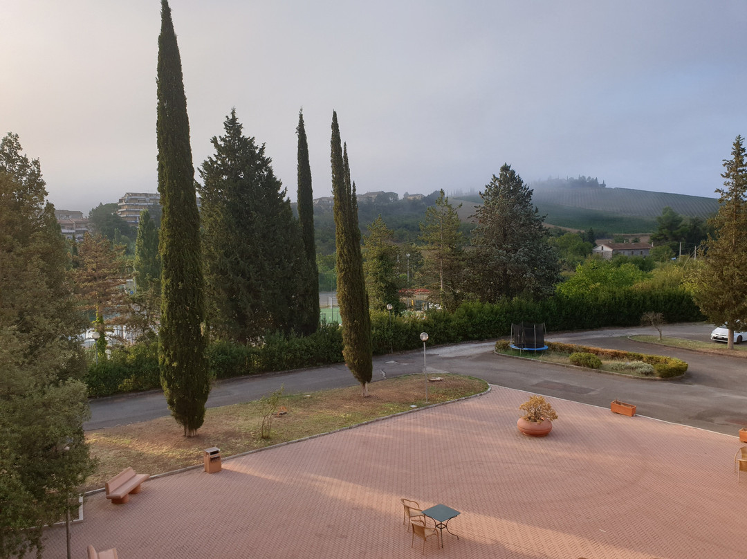 欧亚希迪帝夏波里酒店主图