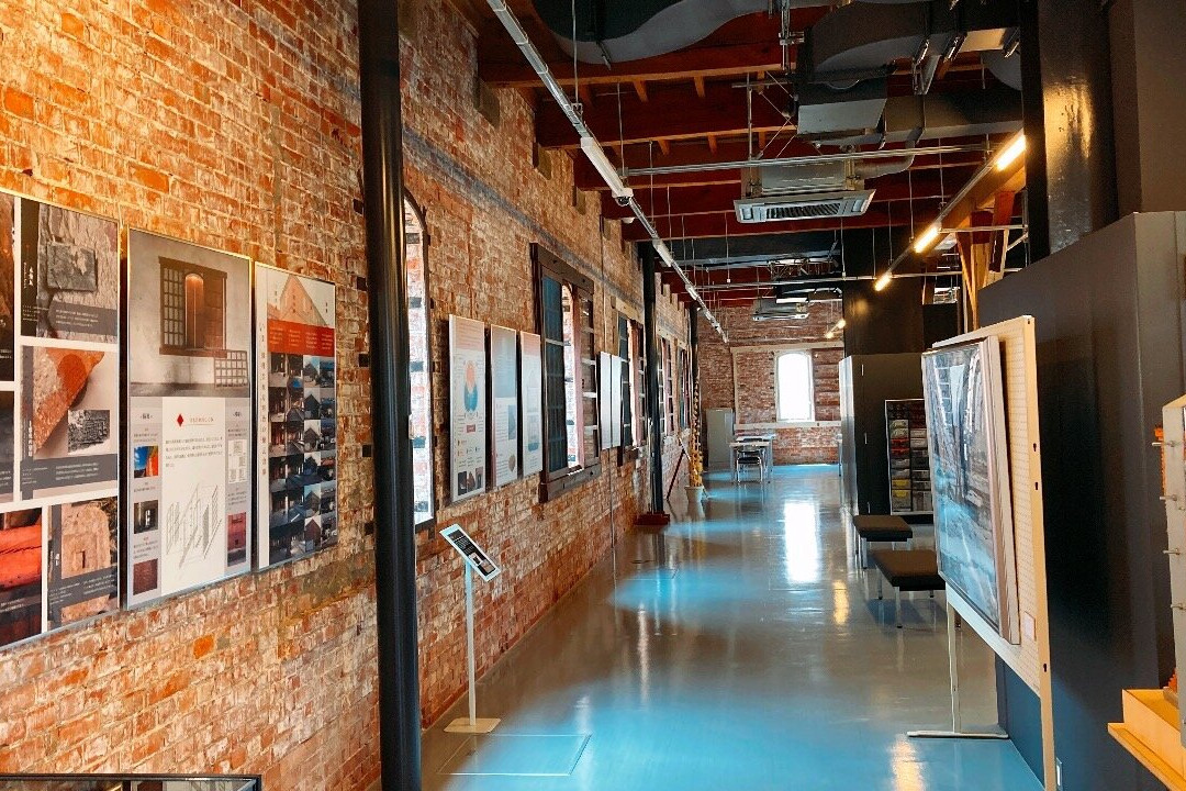 Former Honjo Commercial Bank Brick Warehouse-本庄市必去景点