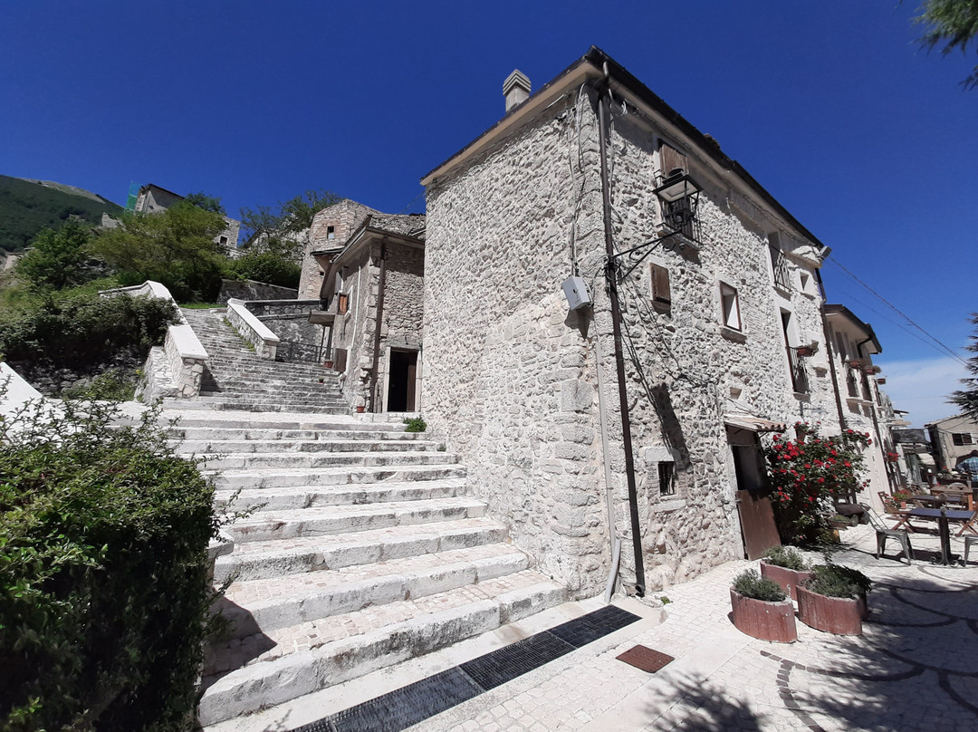 Borgo Medievale di Roccacaramanico e i suoi Ruderi-Sant'Eufemia a Maiella必去景点
