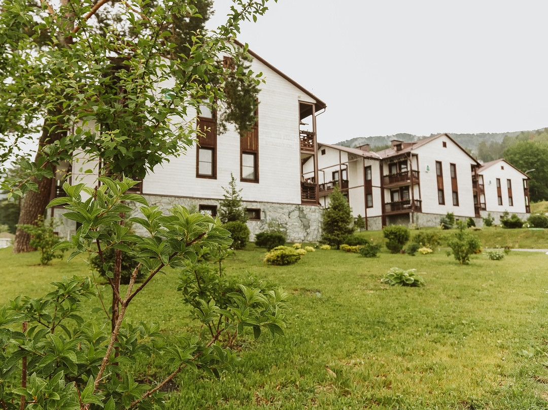 Manzherok All-Season Resort-Ozernoye必去景点