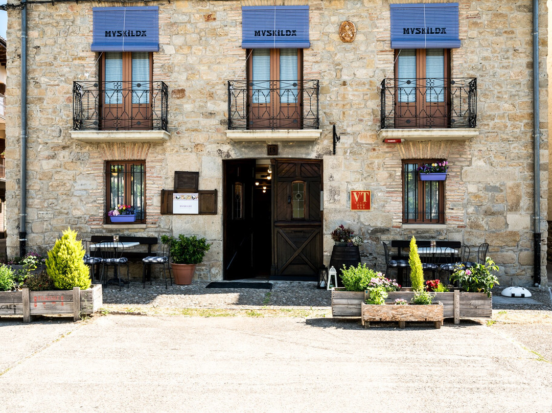 穆斯吉尔达乡村酒店主图