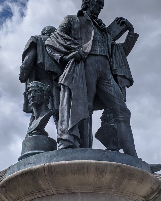 The Burns And Wilson Monument-Kilmarnock必去景点