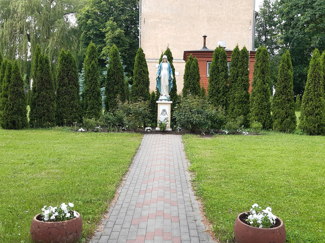 Virgin Anna Roman Catholic Cathedral-叶尔加瓦必去景点