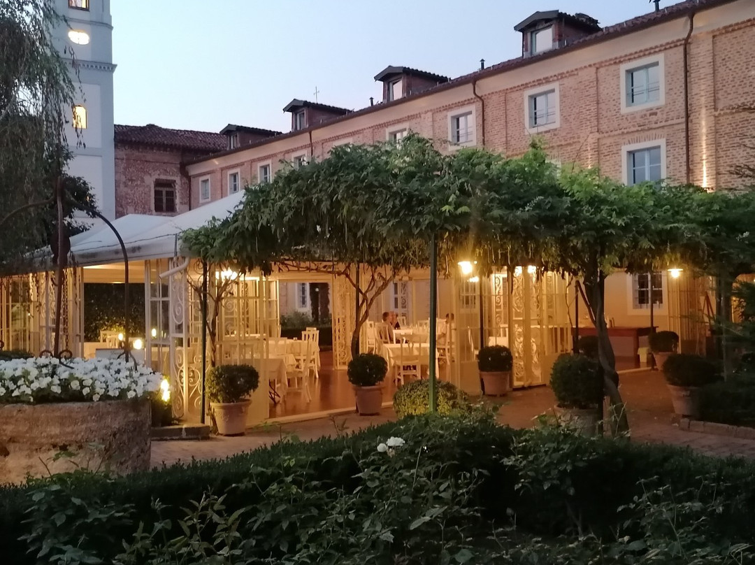 伊尔坎培尼尔酒店主图