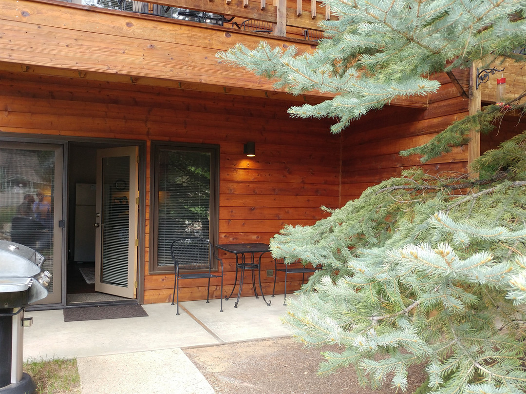 The Woodlands on Fall River主图