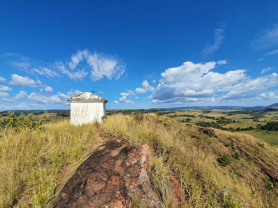 Morro dos Dois Irmãos-Monte Santo De Minas必去景点