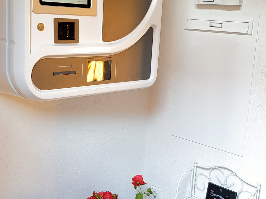 金色玫瑰精品酒店主图