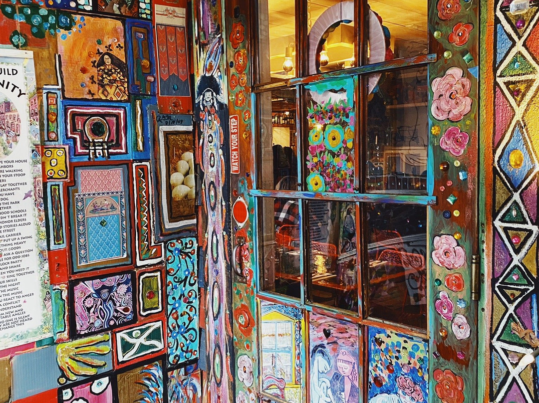 The Nest Egg-Phoenicia必去景点