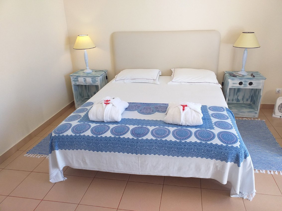 Praia Do Burgau 酒店主图