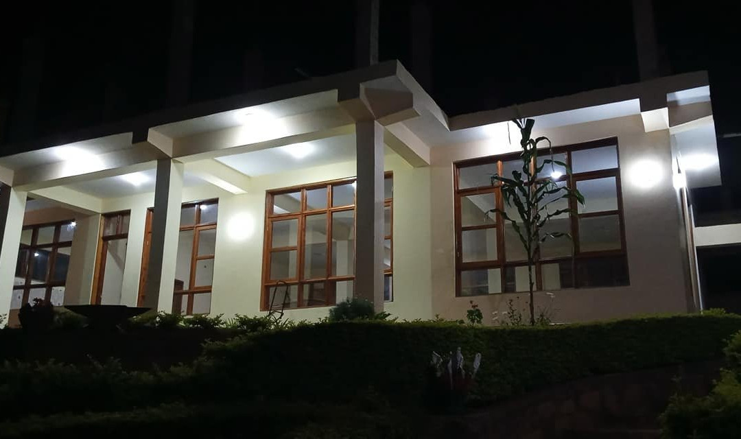 Avocado Lodge