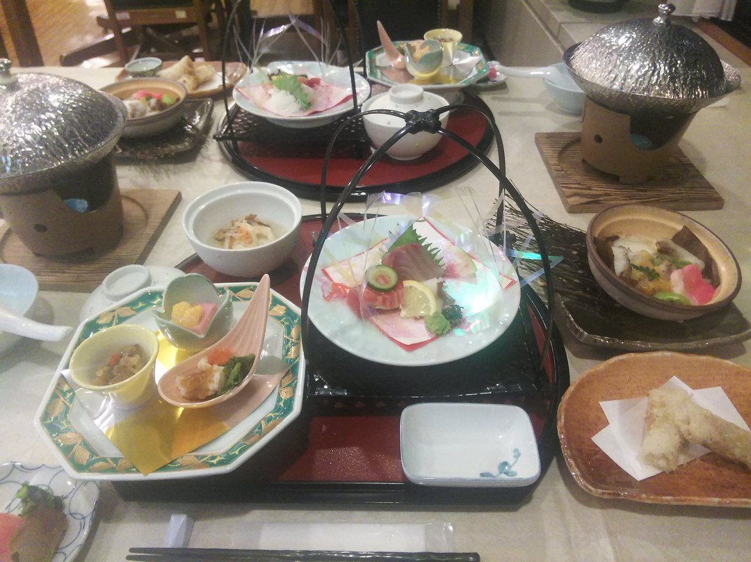 湖村苏扎索酒店主图