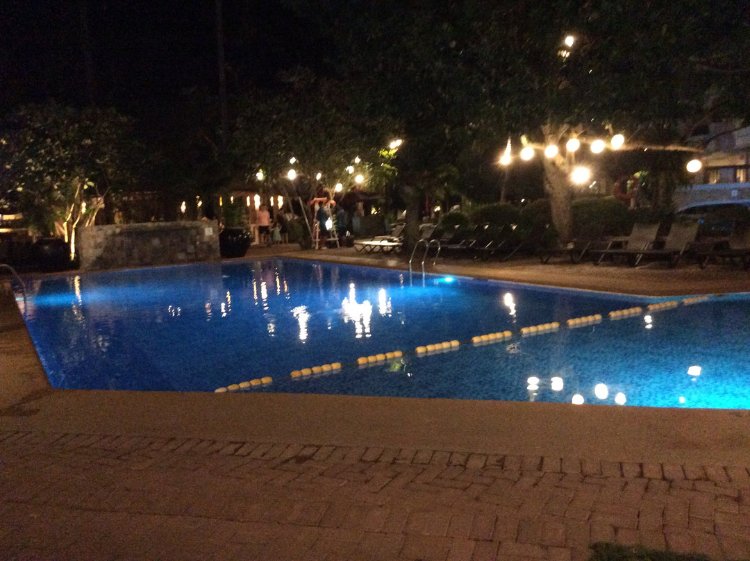 科斯塔贝拉热带海滩度假村主图