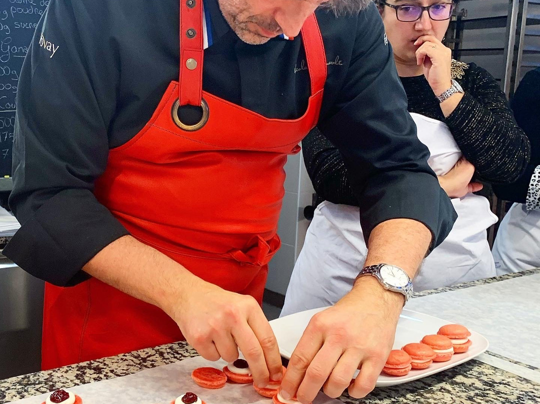 Patisserie School Nicolas Bernardé-拉加雷讷白鸽城必去景点