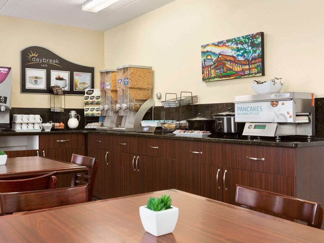 Days Inn by Wyndham Miramichi NB主图