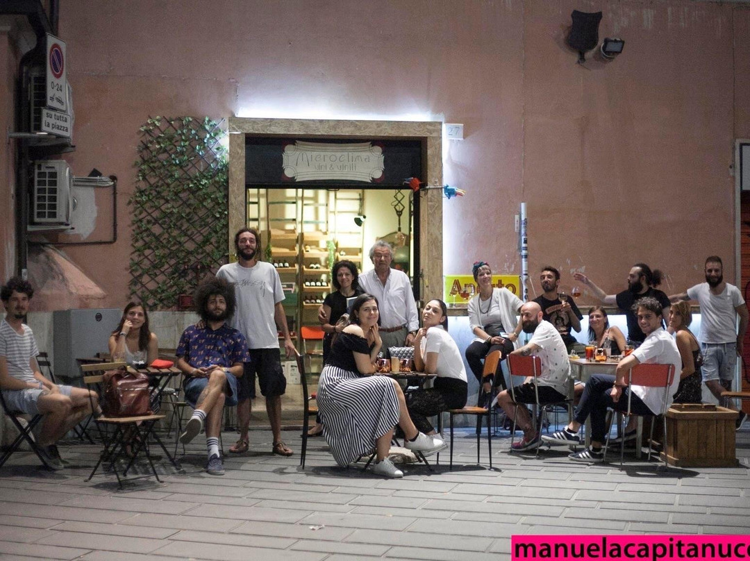 Microclima Vini & Vinili-福利尼奥必去景点